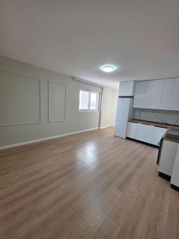 Apartament me qera - Kombinat