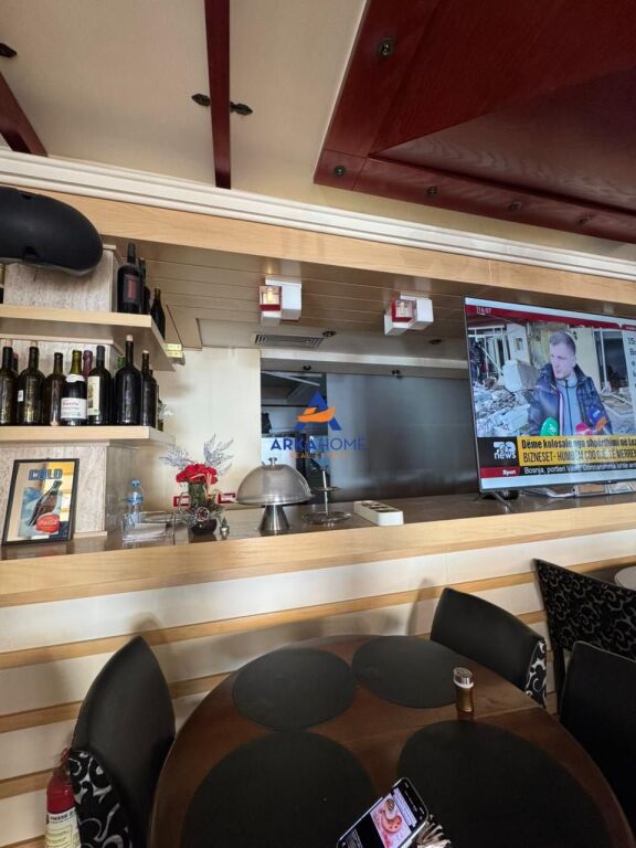 FOR RENT HOTEL+BAR+VERANDA 600M2 "WILLSON SQUARE" 12500 EURO