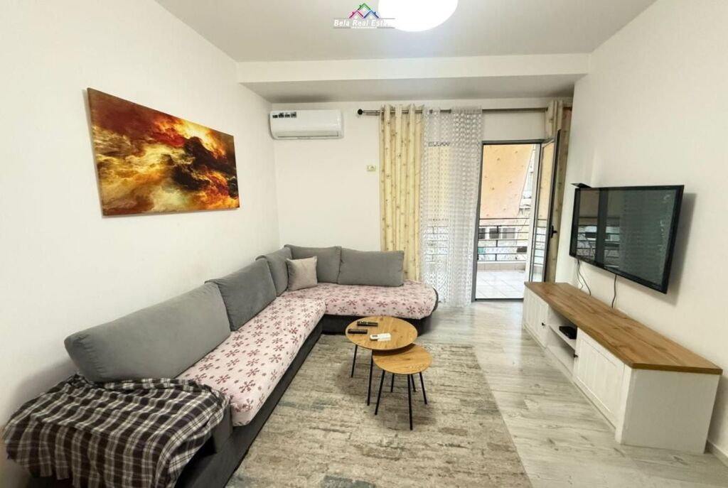 Apartament Me Qera 2+1 Tek Pazari i Ri (ID B2201117) Tirane.