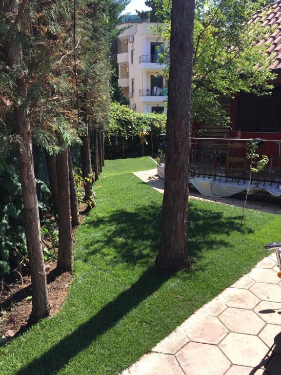 Shitet Vile ne Golem