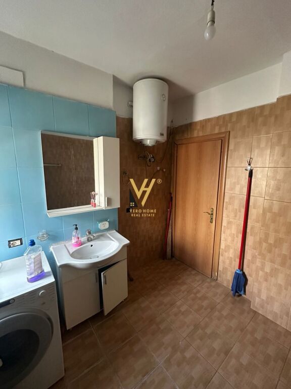 JEPET APARTAMENT 3+1 ME QERA RRUGA BERISHA, KAMEZ 35.000 LEKE