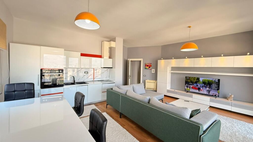 2+1 Apartment for rent at the Botanical Garden!