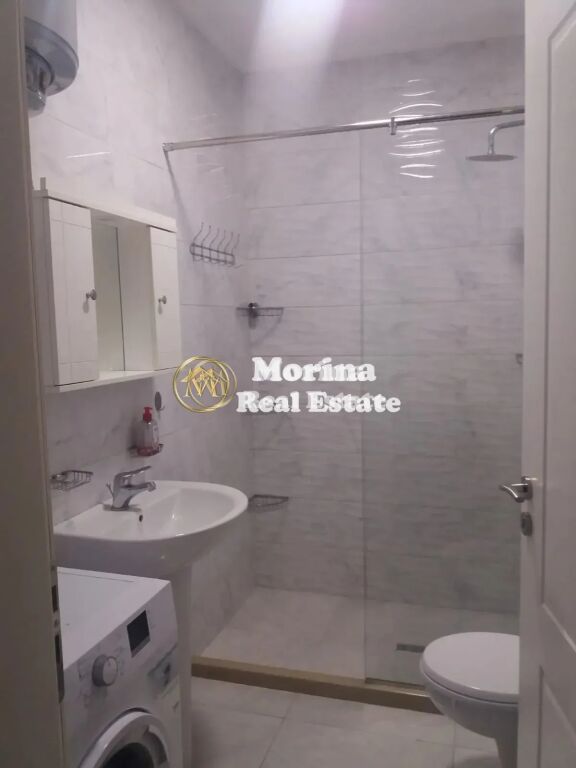 Affitto | Apartament 2 + 1 | Concord Center- Rruga 5 Maji | 750 €/mese