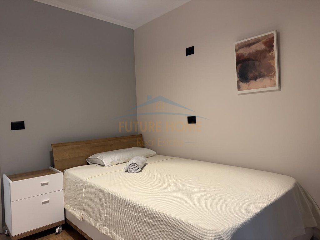 Qera, Apartament 2+1, Rruga Mine Peza, Tiranë.