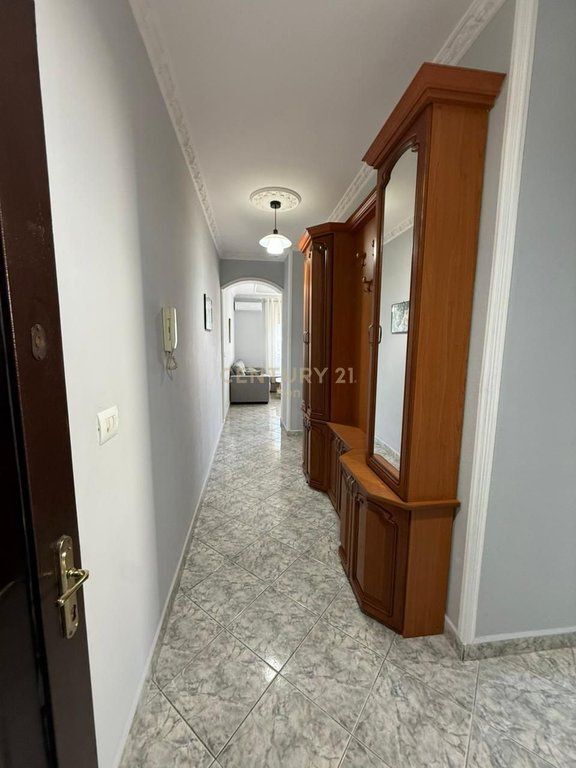 Apartament 1+1 per shitje ne Durres,Plazh