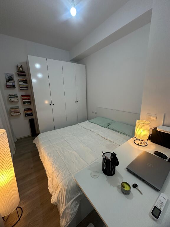 Shitet garsoniere – Mangalem, Ali Demi