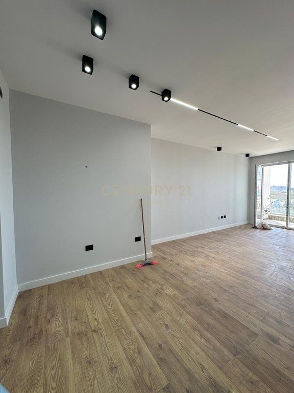 Apartment 1+1 with sea view for sale in Qerret, Durres