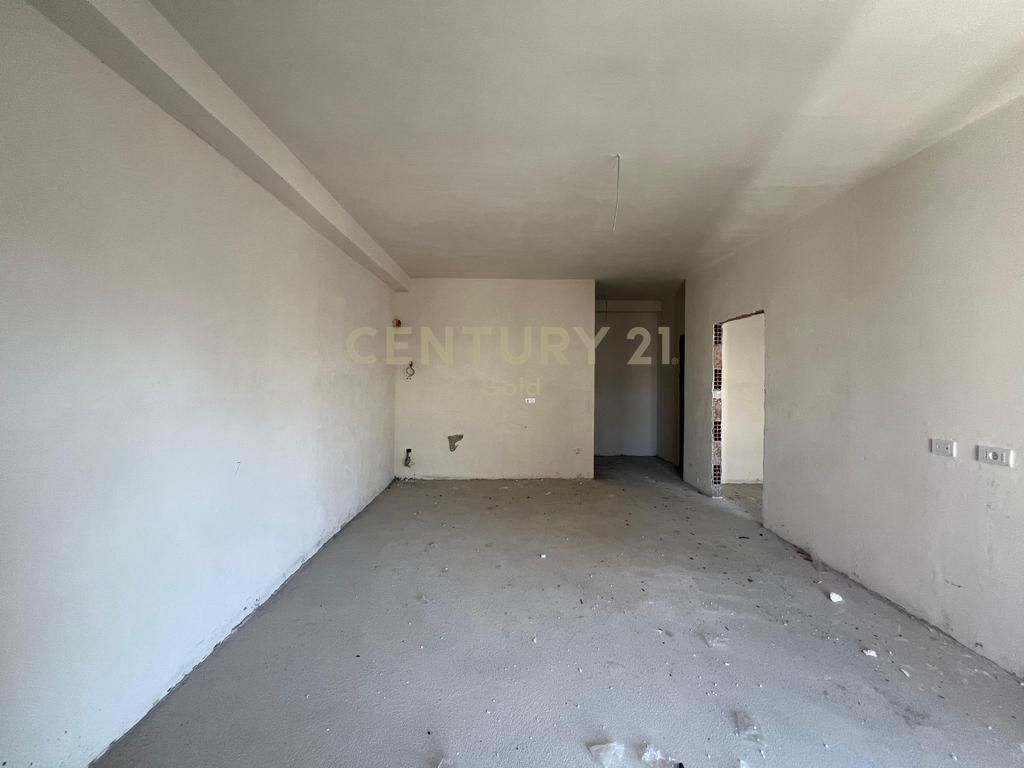 SHESIM APARTAMENT 1+1 PRANE SPITALIT AMERIKAN 2! 126,000 €