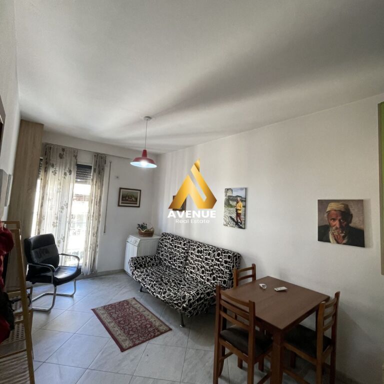 🏡 APARTAMENT 1+1 ME QIRA – ISH TERMINALI JUGLINDOR, TIRANË