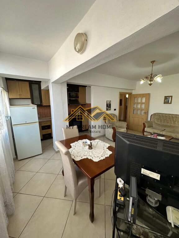 Apartament 2+1 në shitje te Rruga e re e Portit!