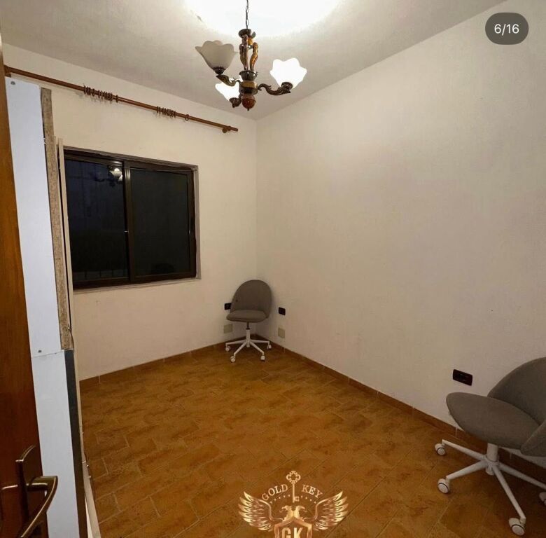 Vile me Qera • 2 Kate, 6+1+3 📍Ura Dajlanit  500€ ✅