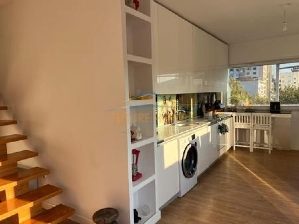 Shitje, Apartament Loft, Myslym Shyri.