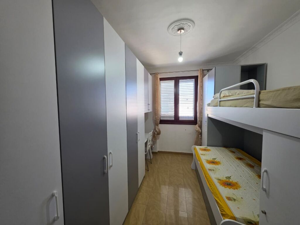 🔥 APARTAMENT 2+1 ME QIRA – LUNGOMARE, VLORË! 🔥