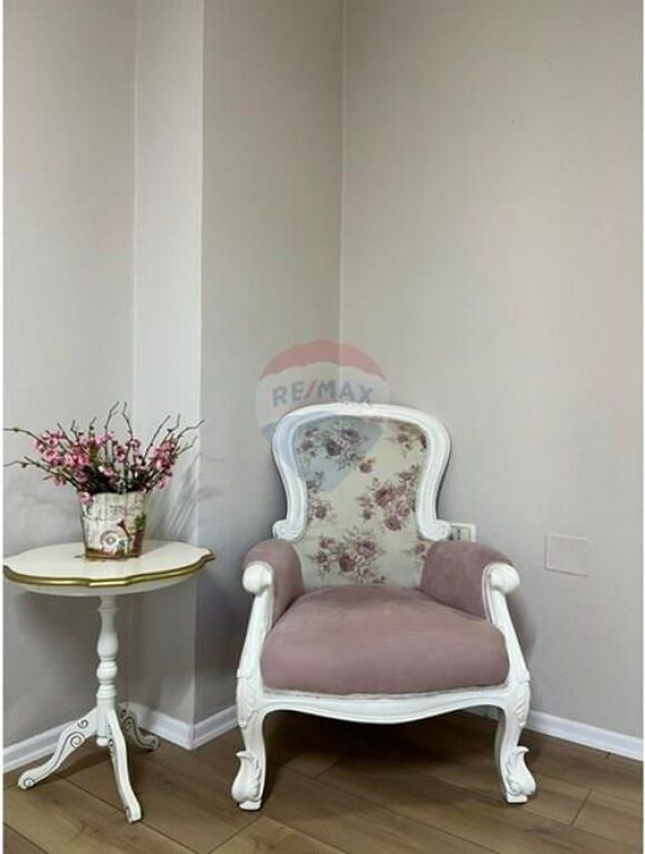 APARTMENT FOR RENT IN THE CENTER