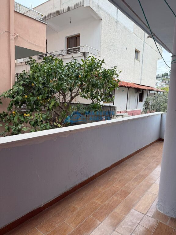 Apartament 1+1 për shitje në Golem