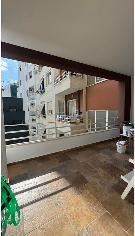Qera , Apartament 2+1+2 Unaza e Re , Tirane