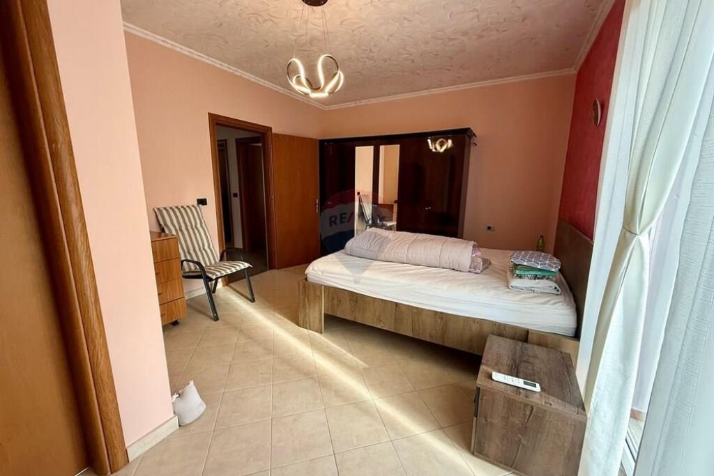 3-storey villa for sale in Sauk!!!
