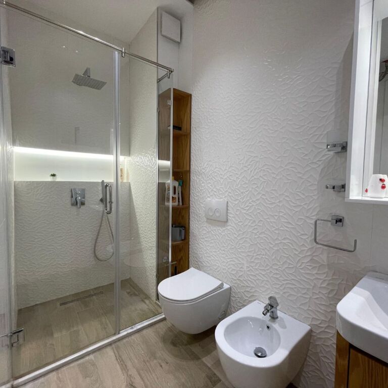 Apartament 1+1 per qira tek Kompleksi Kontakt, 21 Dhejtori Cmimi: 65.000 leke/muaj