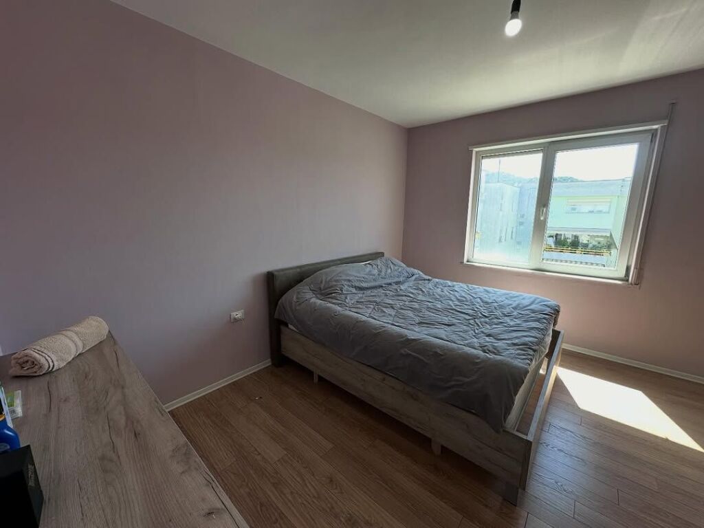 Shitet 2+1+2 te Liqeni Thatë