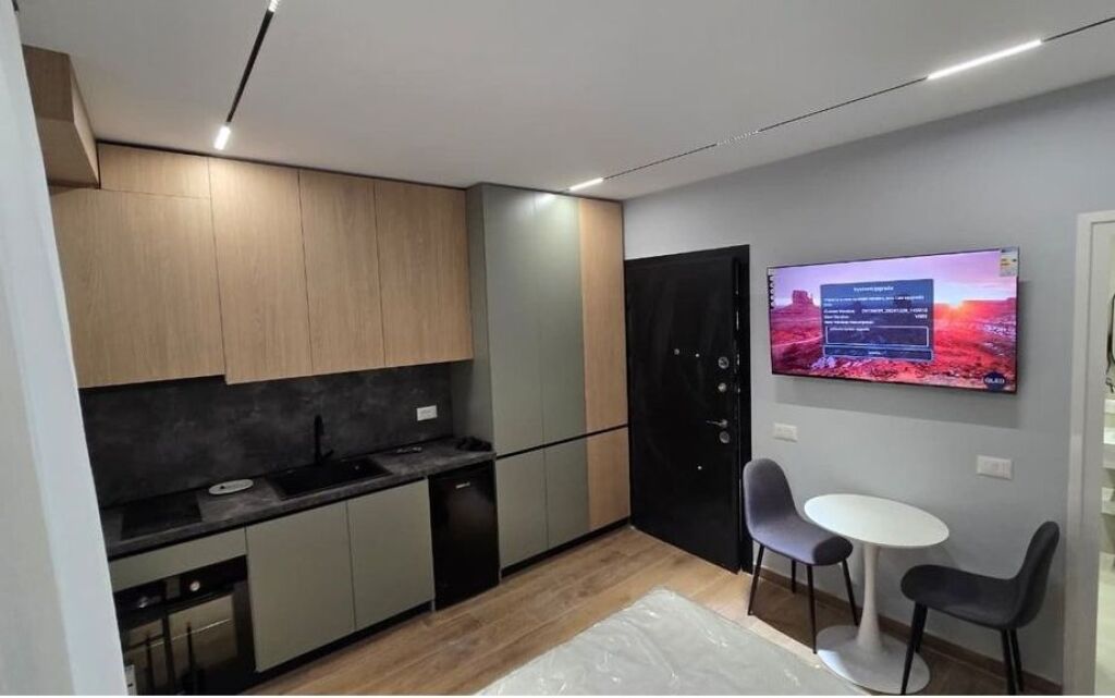 Shiten, 3-Garsoniere, Rruga Mine Peza, Tiranë.