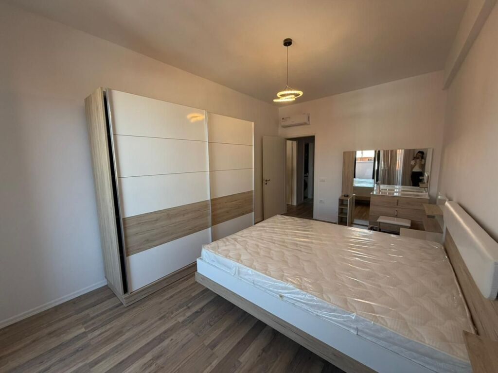 🏡 Jepet me qira 1+1 + 🅿️ –  📍Astir, Kompleksi Urban Gate💶 53,000 lekë/muaj