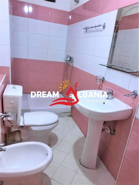 Apartament 1+1 ne Shitje Rruga 5 Maji, Prane Medresese ne Tirane (ID 41111545)