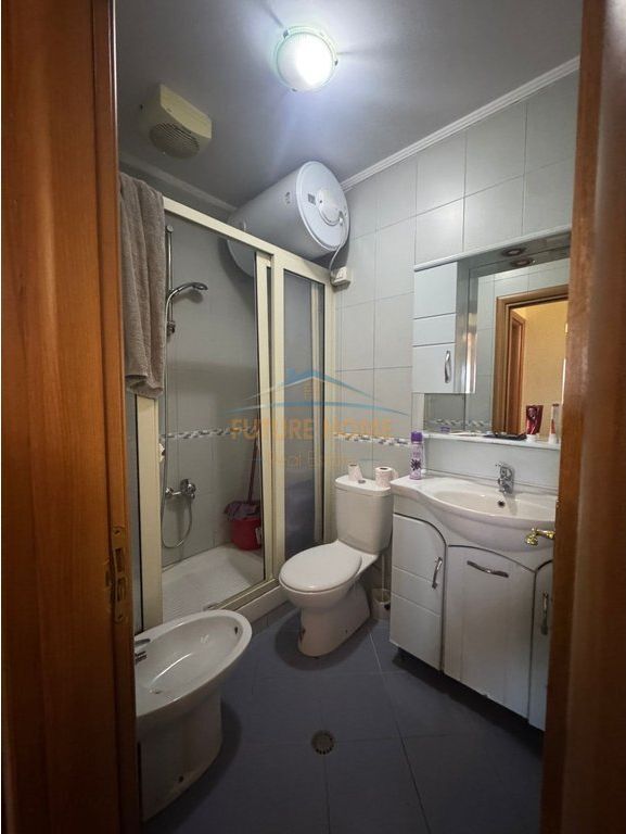 Affitto,Appartamento 3+1+2+Posto Auto,Via Bogdanëve, Tirana