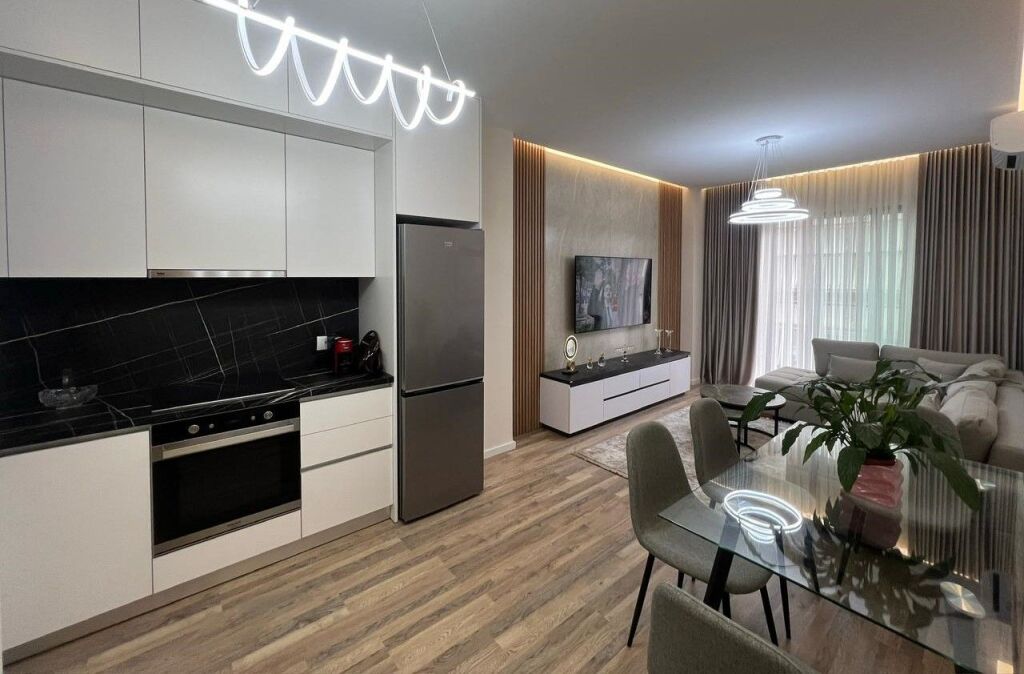 🏙️ Apartament 1+1 me Qira – Rruga e Kosovareve, pranë Hotel Dinastia