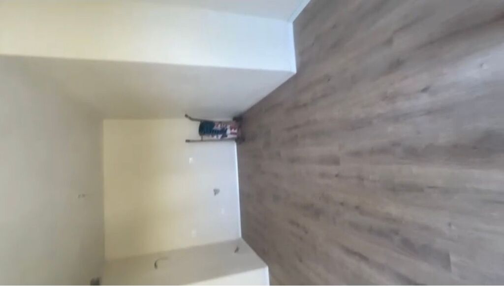 1+1 office space for rent, Former Aviation Field