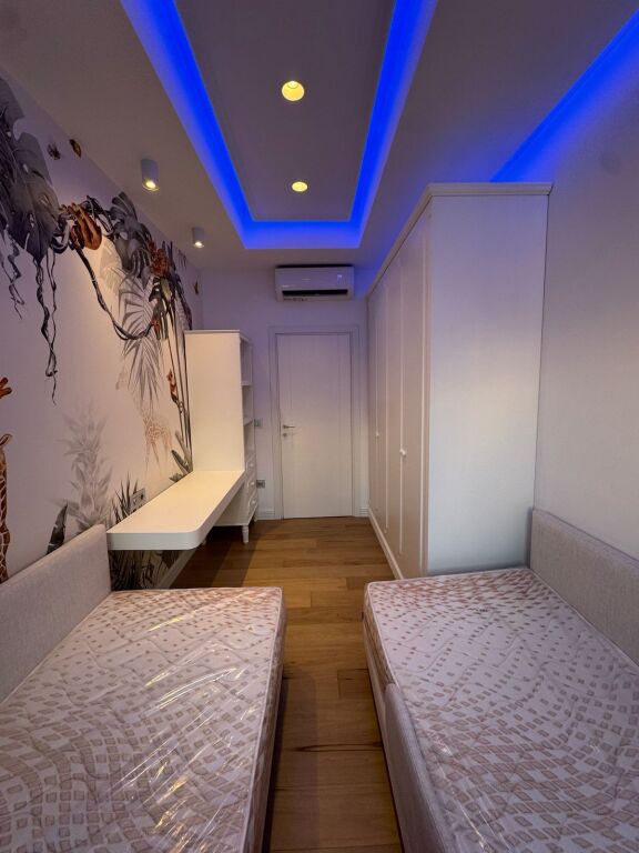 Vendesi in vendita Appartamento 2+1+2📍 Zogu i Zi – Complesso “Folea e Gjelbër”