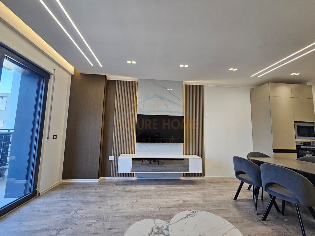 Shitet, Apartament 2+1+2 , Kompleksi Ndregjoni, Jordan Misja.