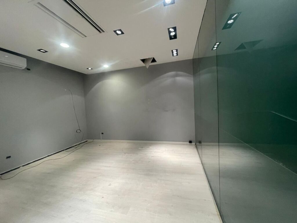 Office for rent in Bllok