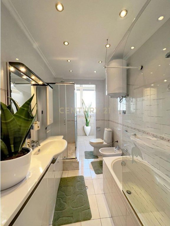 Ish-Blloku: APPARTAMENTO 2+1+2 IN AFFITTO 1.200 € /Mese