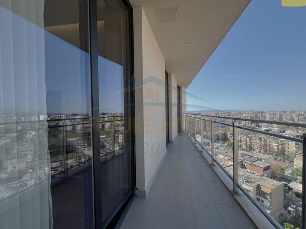 Shitet, Apartament 2+1, Golden Tower Residence, Tiranë.