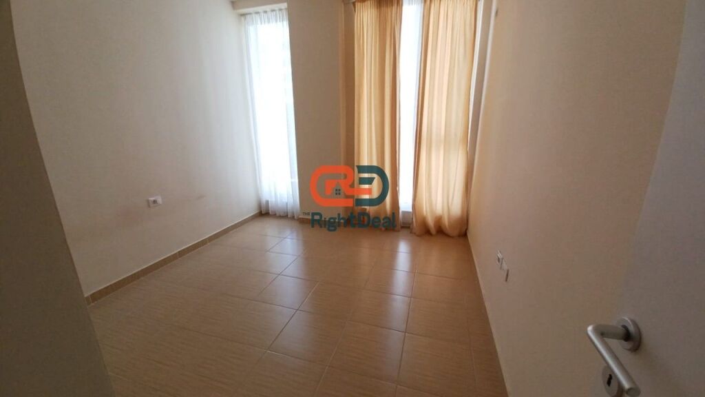 Tek Bulevardi I Ri, Jepet Me Qira Apartament 2+1+2 Me Planimetri Perfekte, Ideal Per Banim!!!