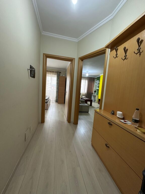 JEPET ME QERA 1+1 JOKLIN PERSI YZBERISHT 400 Euro