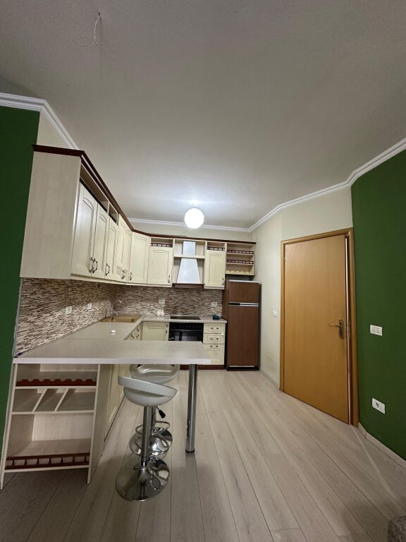 JEPET ME QERA 1+1 JOKLIN PERSI YZBERISHT 400 Euro