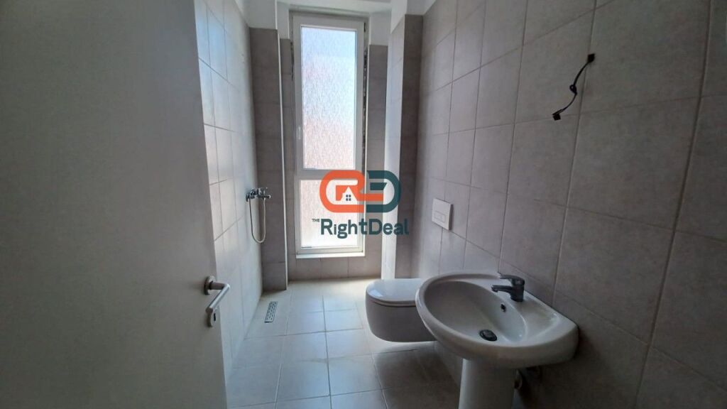 Tek Bulevardi I Ri, Jepet Me Qira Apartament 2+1+2 Me Planimetri Perfekte, Ideal Per Banim!!!