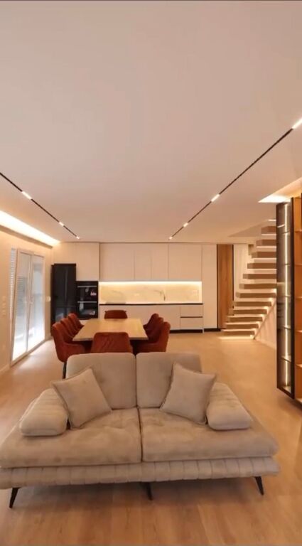 Duplex 2+1+2 Bagni + Verande