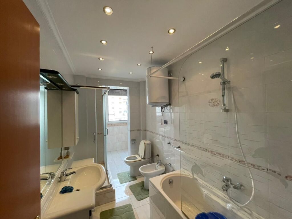 APPARTAMENTO 2+1+2 IN AFFITTO A BLLOK