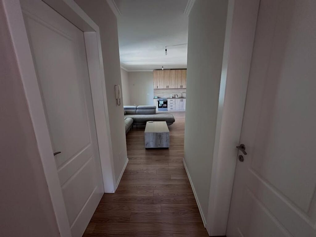 Shitet 2+1+2 te Liqeni Thatë