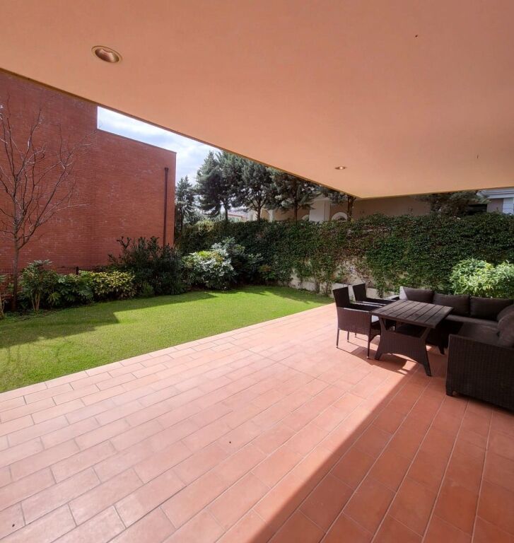 🏡 Jepet me Qira Vilë me Vendodhje ne TEG