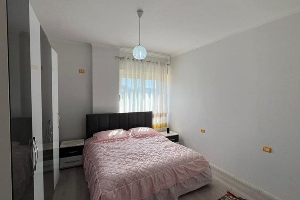 Apartament 2+1+2 per shitje ne Fresk