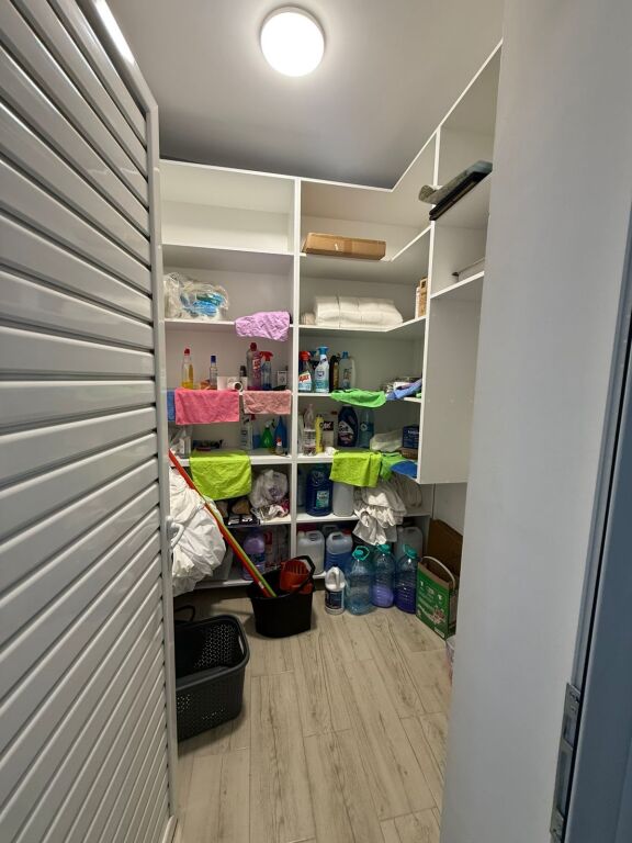 Apartament 1+1+ depo ne shitje , Siri Kodra