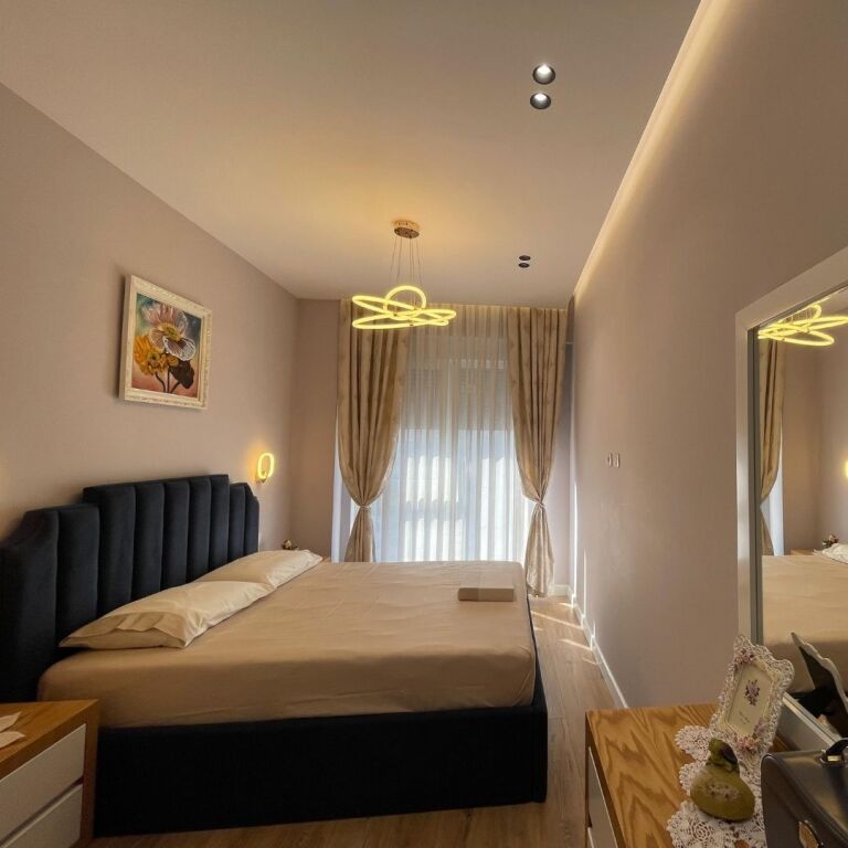 Apartament 1+1 per qira tek Kompleksi Kontakt, 21 Dhejtori Cmimi: 65.000 leke/muaj