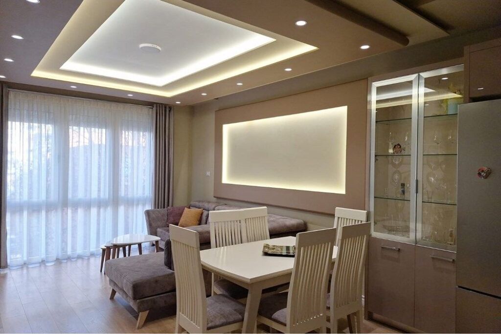 Apartament 2+1 per qira tek Pazari i RI