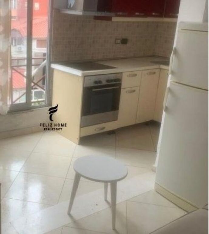 APARTAMENT ME QERA 1+1 KODRA E DIELLIT 35.000 LEKE FH-67869