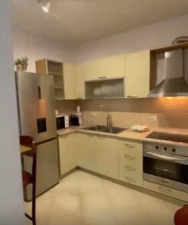 Jepet apartment 2+1 me qira tek Vasil Shanto!