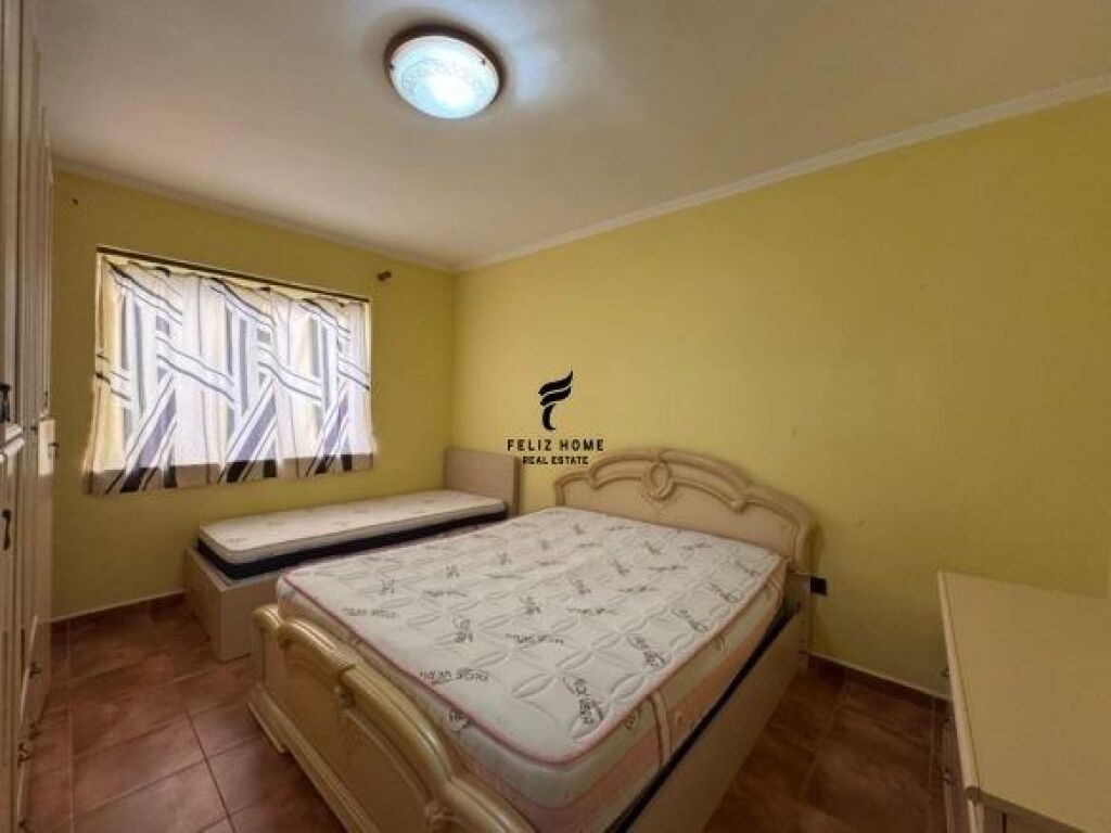 APARTAMENT ME QERA 1+1 STADIUMI DINAMO 50.000 LEKE FH-67956