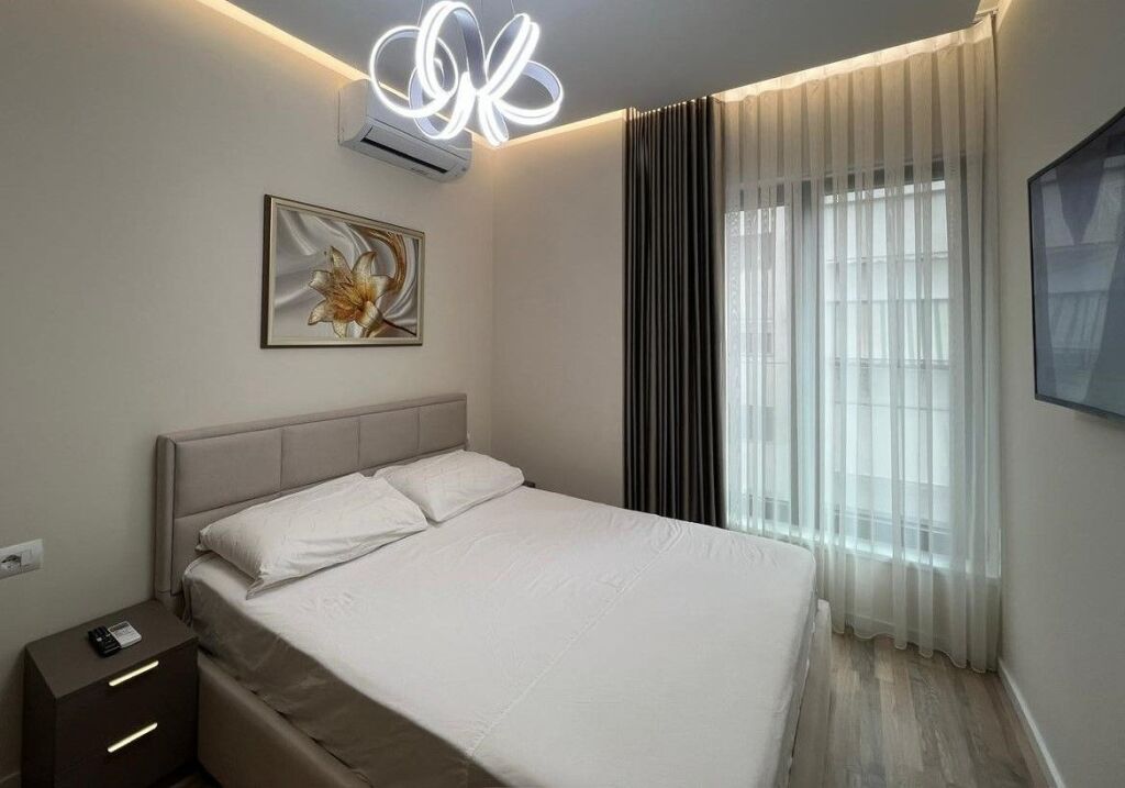 🏙️ Apartament 1+1 me Qira – Rruga e Kosovareve, pranë Hotel Dinastia